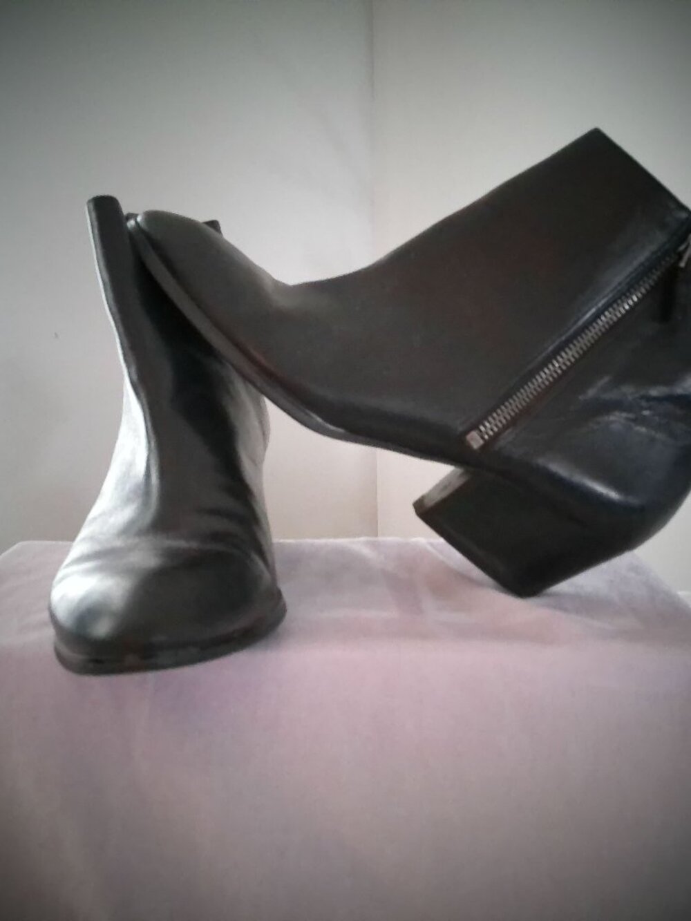 FRANCO SARTO Ankle Boots Leather L-Quiet Zip-Up Black NWOT Size 8